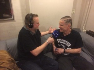 Jolwin in gesprek met frontman John Conner van Dog Eat Dog.